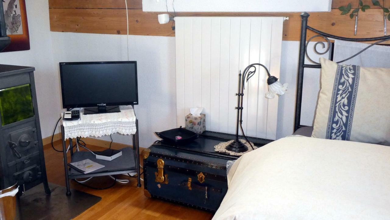 Bed & Breakfast Im Chellhof Benken  Extérieur photo
